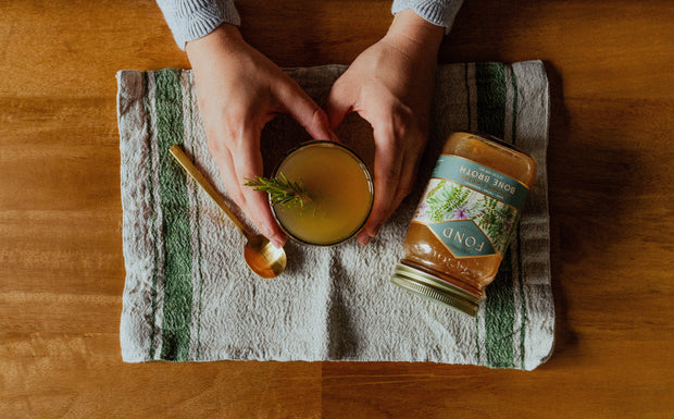 Fond Lemon & Garlic Pasture-Raised Chicken Bone Broth