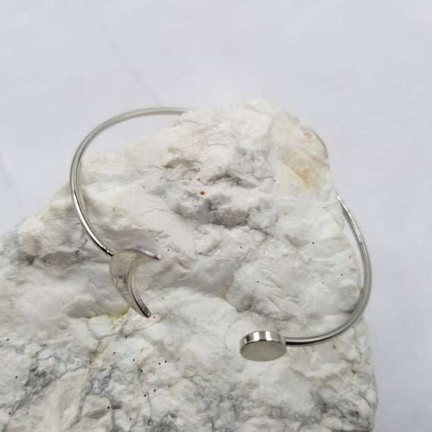 The Pretty Jewellery - Crescent Moon Cuff Bracelet - Silver