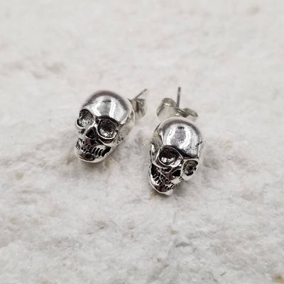 Treasure Wholesale - Skull Studs