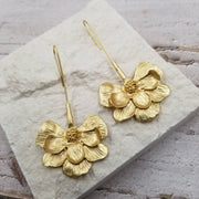 Treasure Wholesale - Blooming Flower Earrings